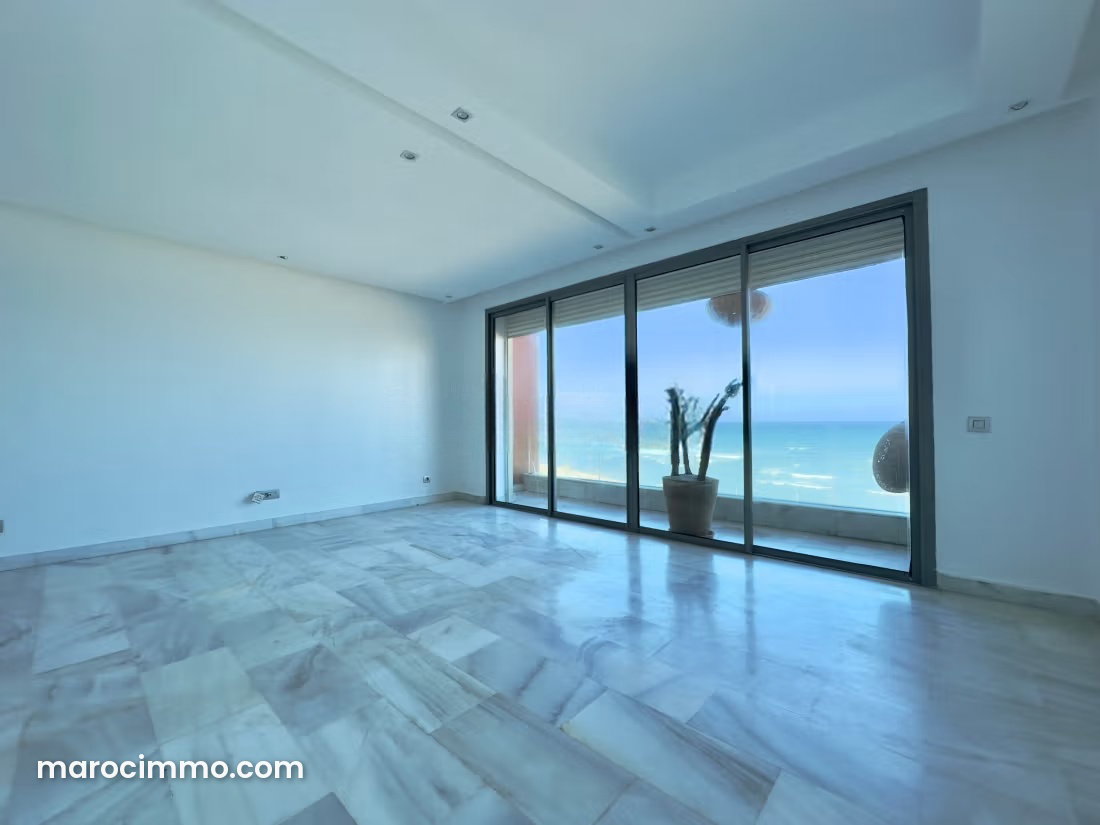 Four-Room Apartment with Sea Views, Aïn Diab, Casablanca — Casablanca
