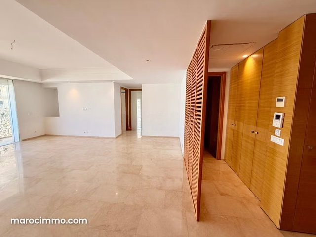 Appartement deux chambres à louer non meublé — 3