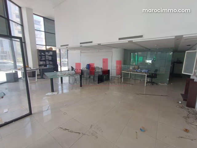 Local commercial de 256m2 à la vente en plein Bd Zerktouni — 4