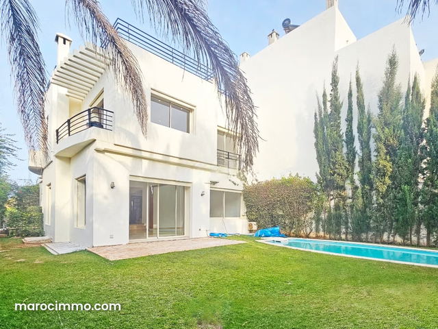 Location très belle villa 4chambres avec piscine sur les hauteurs de Ain Diab, Casablanca — الدار البيضاء