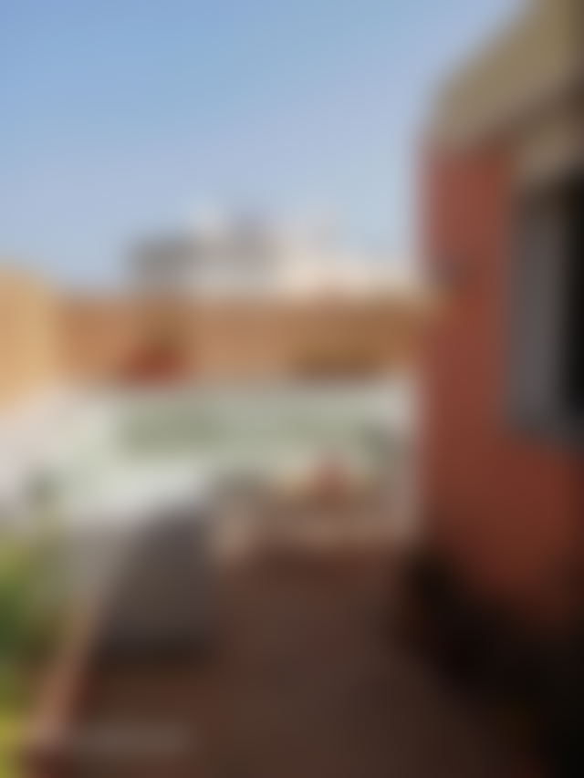 شقة مفروشة بترّاس كبير للكراء في المعاريف الدار البيضاء — الدار البيضاء