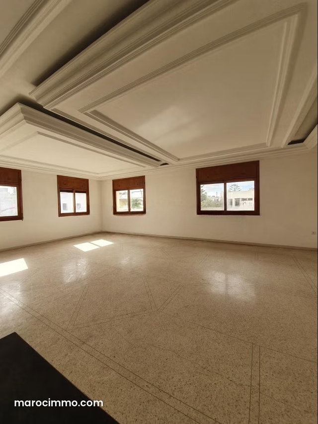Villa à louer à Vélodrome — 3