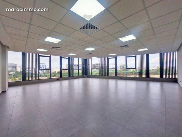 Office space for rent in high-end building 90m2 Bachkou, Casablanca — Casablanca