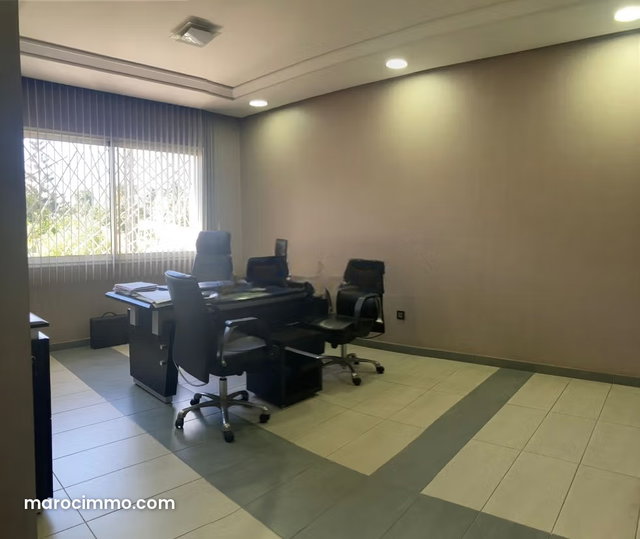 Belle villa à usage professionnel à vendre, polo — 4