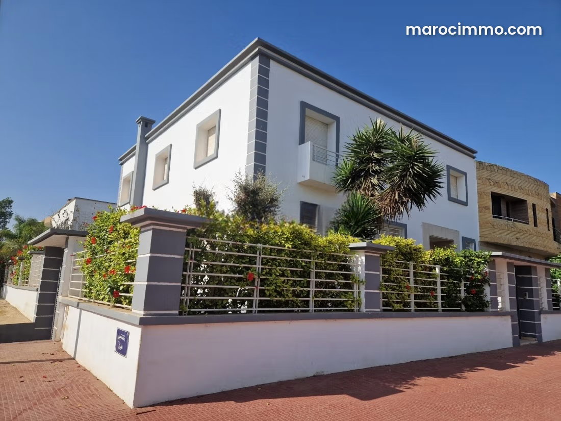5-Bedroom Villa in Nouaceur, 457 m² of Family Comfort — Nouaceur