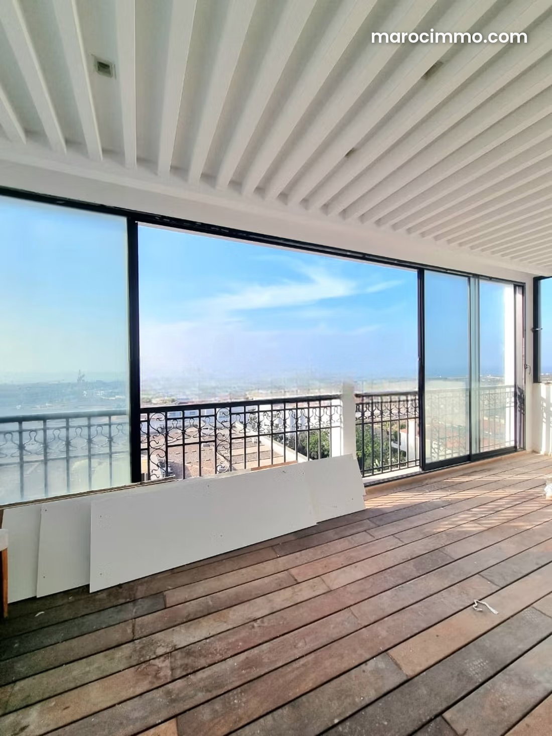 250 sqm apartment with sea view in Aïn Diab, Casablanca — Casablanca