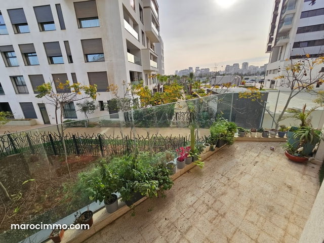Charming 103m² T3 apartment for rent - 2 bedrooms — 4