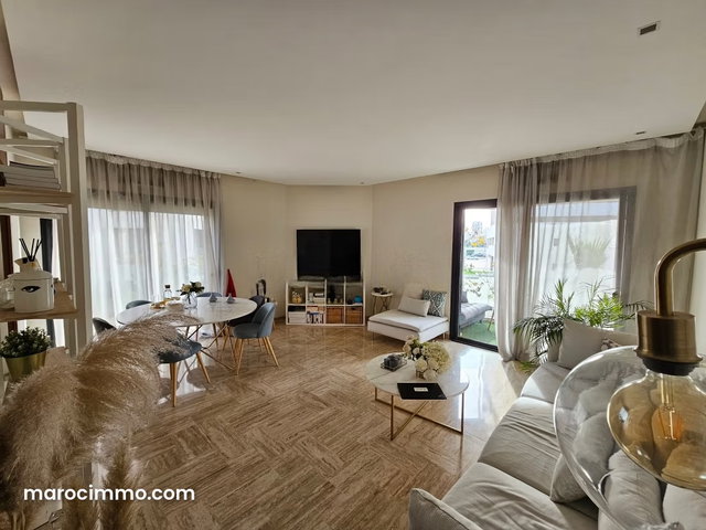 Charming 103m² T3 apartment for rent - 2 bedrooms — 2