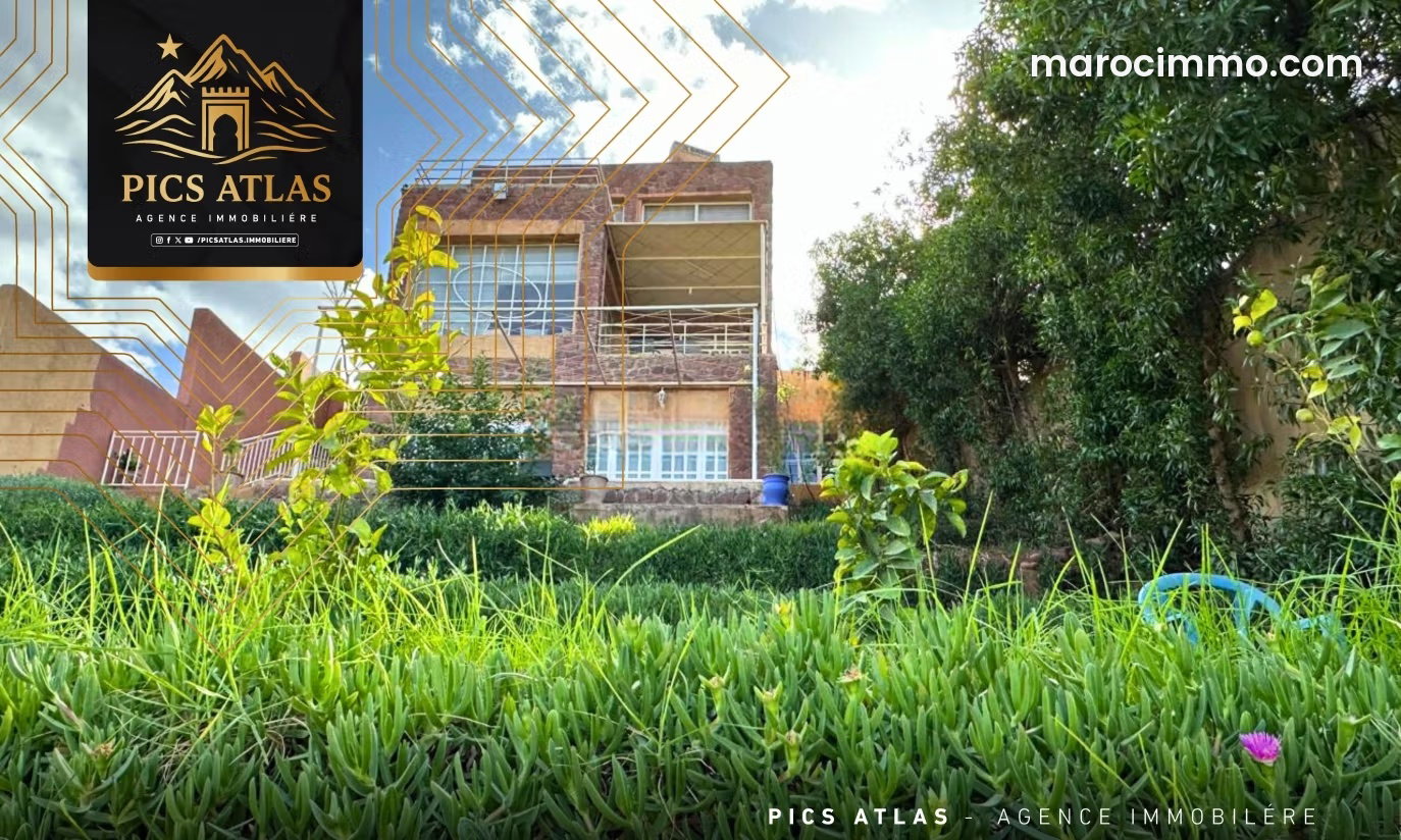 Villa 1000 m² avec piscine et vue montagne, Route d'Ourika Marrakech — Marrakech