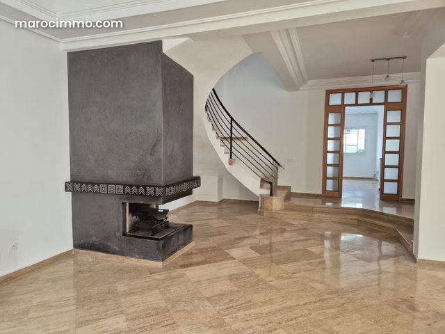 T5 Villa for Rent in Ain Diab - 560m² - 4 Bedrooms - Pool — 5