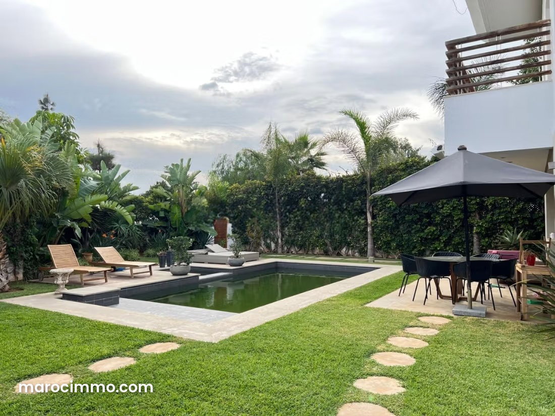 800 sqm Villa with Swimming Pool in Ville Verte, Bouskoura — Bouskoura