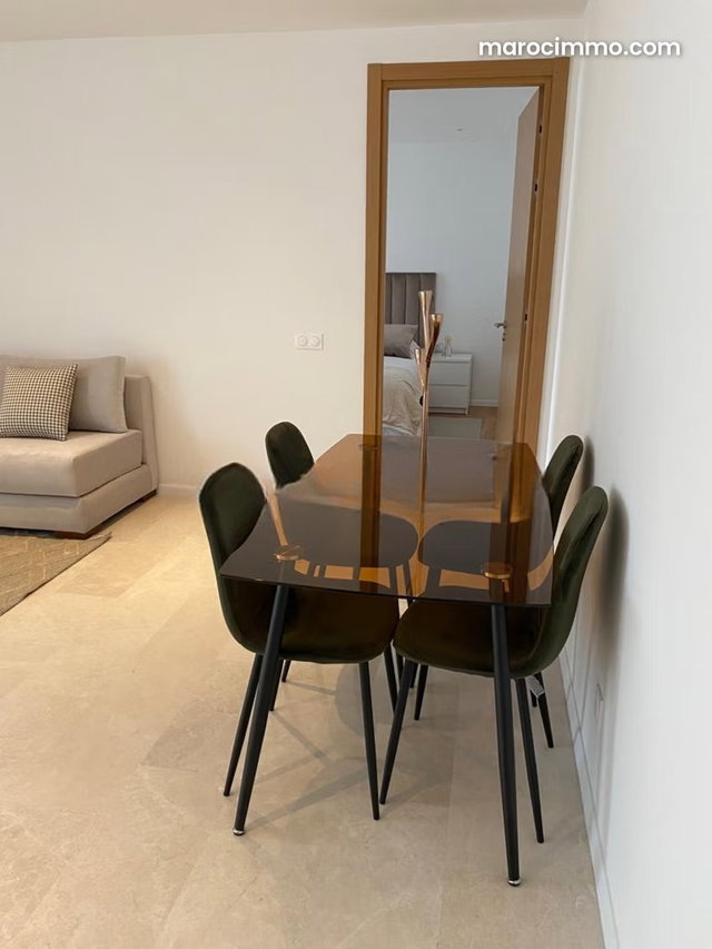 Large 2-bedroom apartment of 79m² – 1 bedroom – terrace — 3