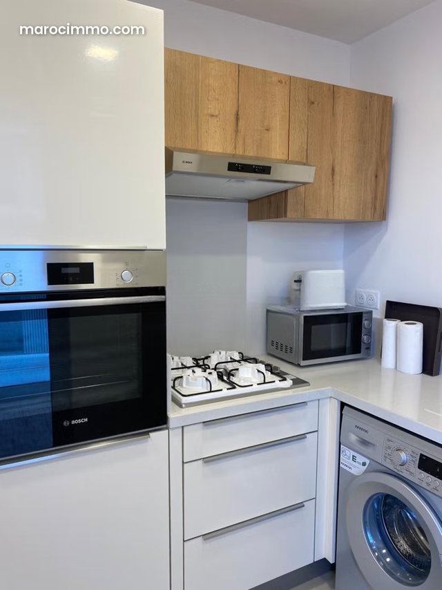 Large 2-bedroom apartment of 79m² – 1 bedroom – terrace — 4