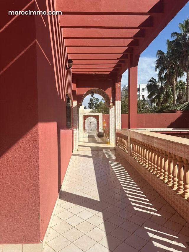 Une jolie Villa à vendre à quartier Ain chok — 5