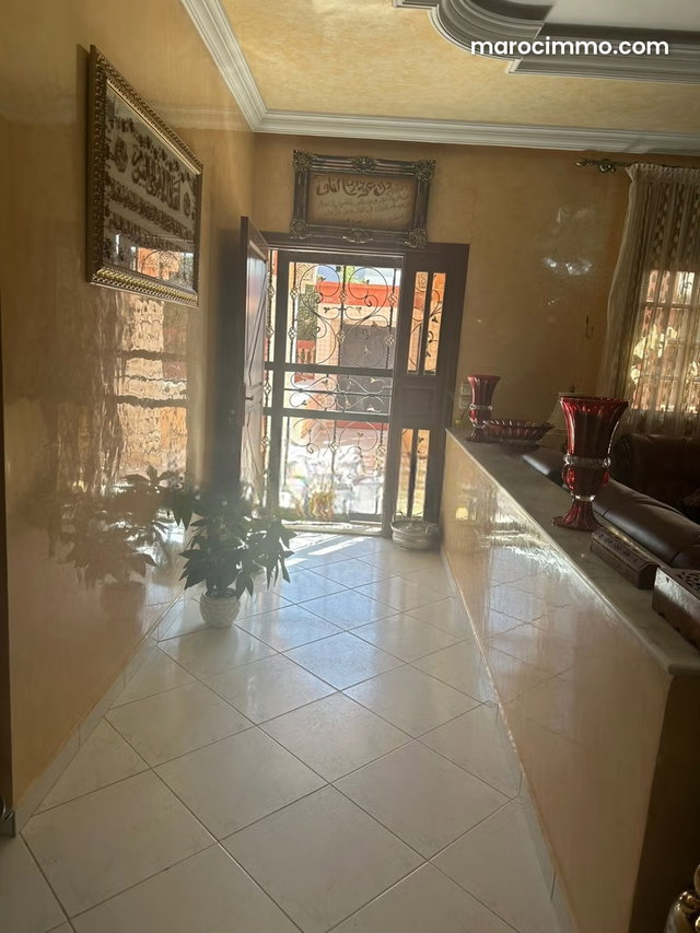 Une jolie Villa à vendre à quartier Ain chok — 4
