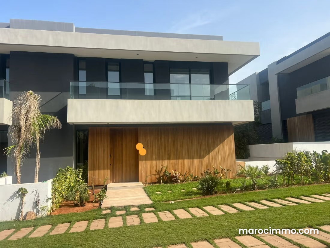 Villa 450 m² avec piscine, Aïn Diab, Casablanca — Casablanca