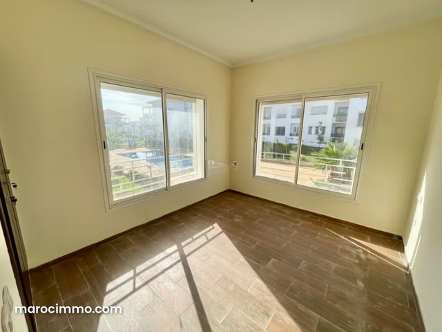 Appartement de 128m² Front Mer avec Piscine à louer — 3