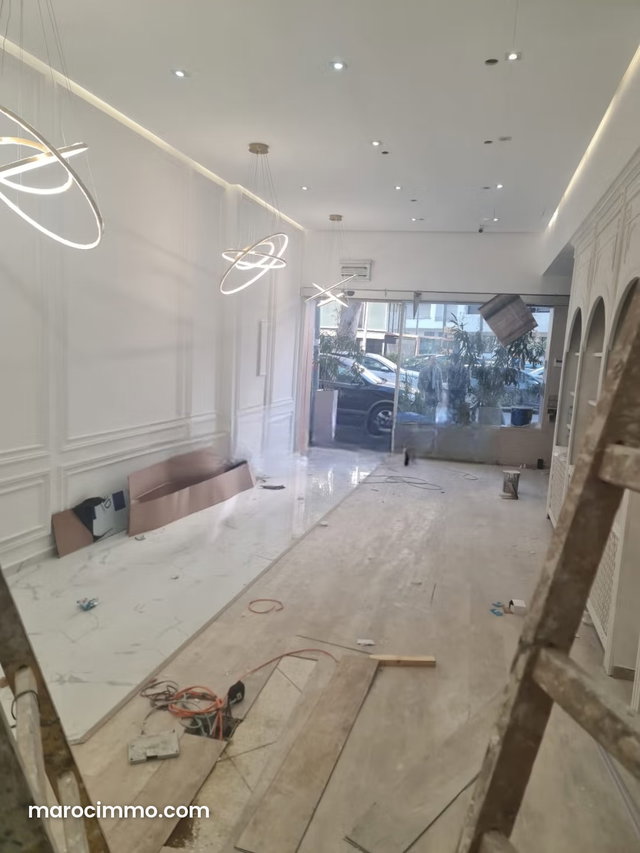 Local commercial a vendre Quartier Gauthier — 2