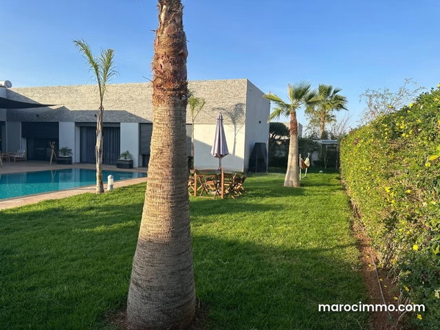 Villa de Luxe à Vendre — 3