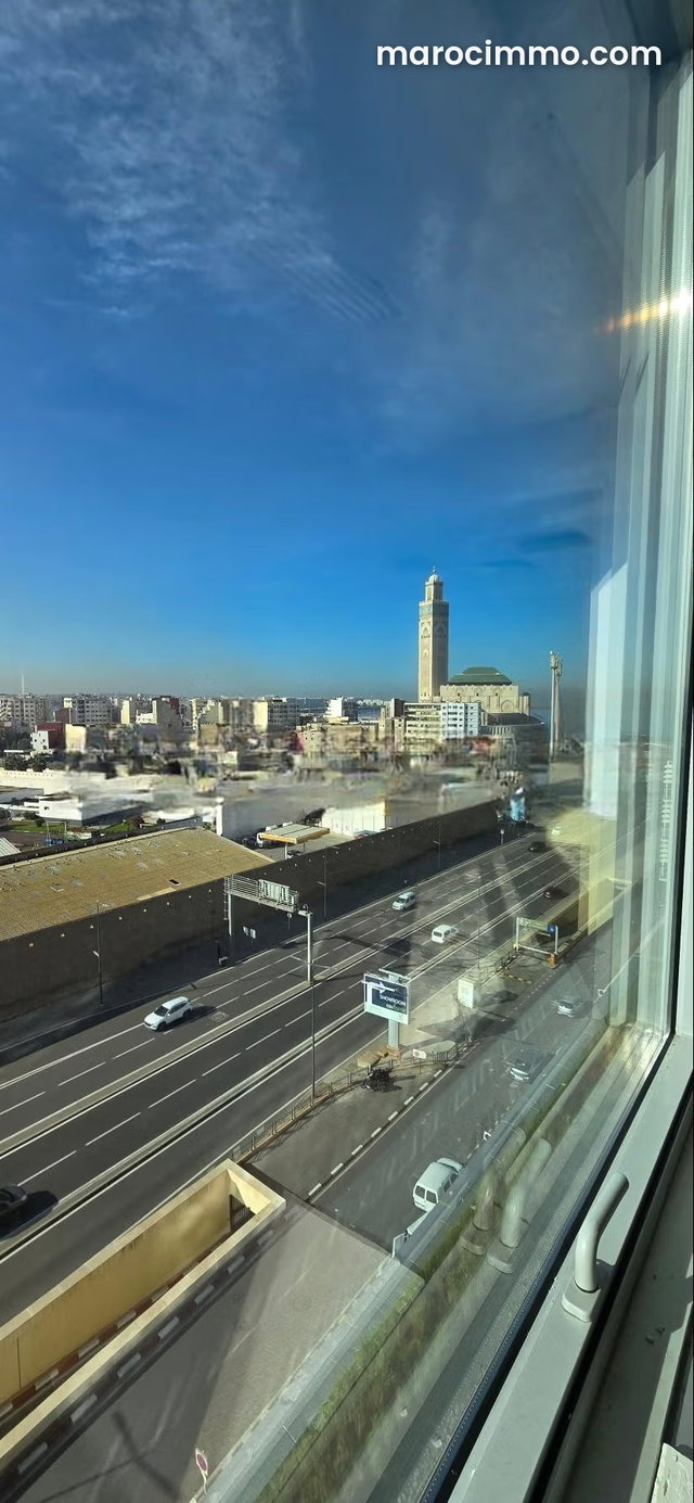Magnificent office space for rent at the Marina — 5