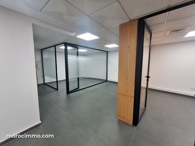 Beautiful Offices for Rent in Casablanca Finance City. 68 m² Space. With Elevator — 5