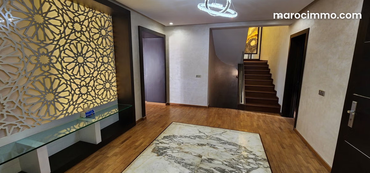 Luxury Villa for Sale in Harhoura