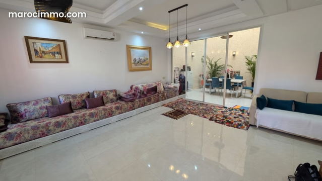 Villa à Vendre de 75.0 m² à Marrakech, Chwiter — مراكش