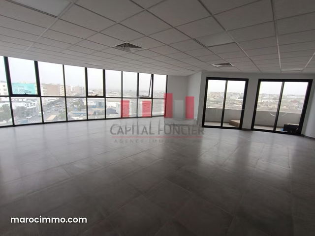 Plateau bureau neuf de 95m2 dans un immeuble professionnel moderne Bd Mly Ismail — Casablanca