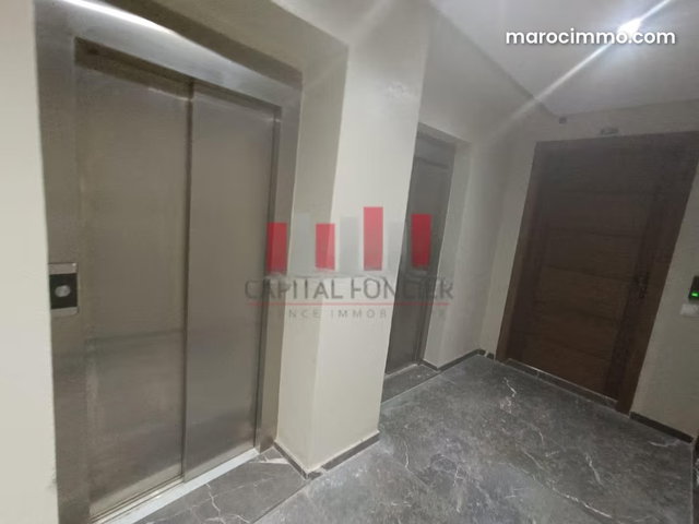 Plateau bureau neuf de 95m2 dans un immeuble professionnel moderne Bd Mly Ismail — 3