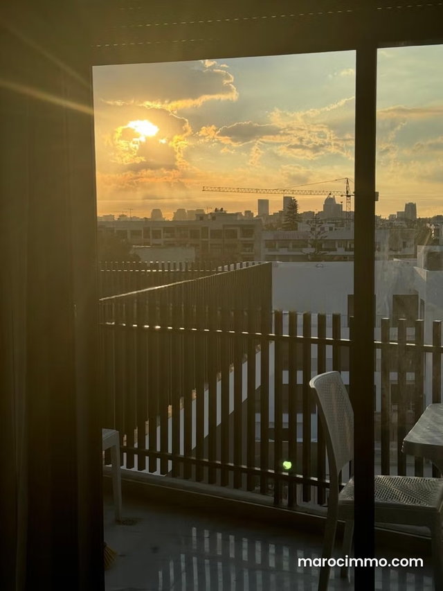 Location saisonnière à Franceville. 1 belle chambre. Avec ascenseur et terrasse — 2