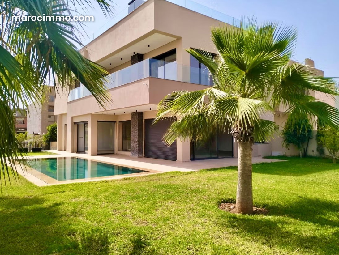 1,000 sqm villa with mountain views, Tahanaoute Road, Marrakech — Marrakesh