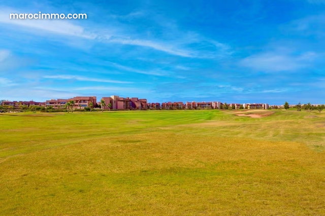 Terrain à vendre à Argan Golf Prestigia, 485 m², plus 1200 de jouissance, trois façades, vu sur Golf — 2
