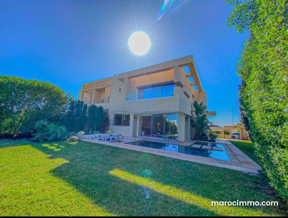 High-end villa facing the Atlas Mountains, Route de Tahanaoute, Marrakech — Marrakesh