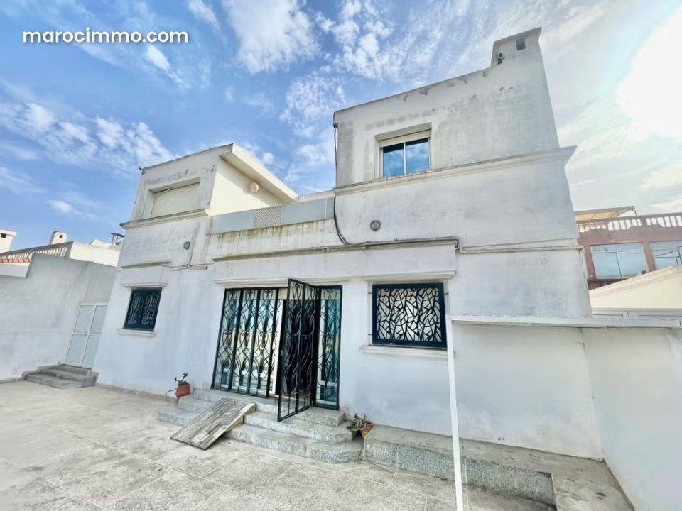 Stunning 457 sqm Villa for Sale, Ideally Located on the Beachfront