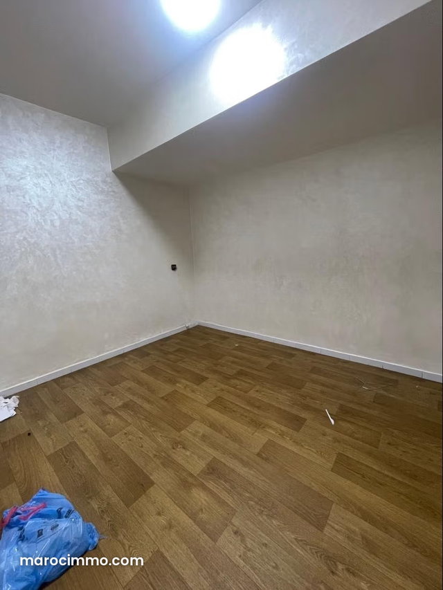Bureau à vendre sur Bourgogne — 4