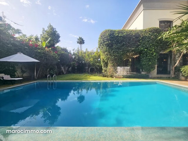 House for sale in Casablanca California: 1007 sqm with pool — 2