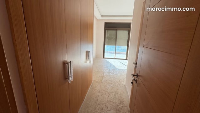 Villa neuve à vendre route de Tahanaout — 2