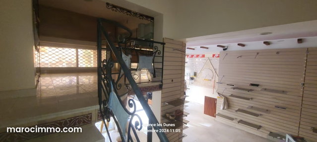 Local commercial à vendre à Talborjt. Superficie 70 m2 — 2