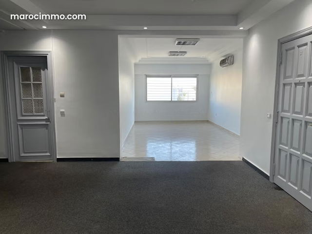 Bureau à louer 146 m² Maarif extension — Casablanca