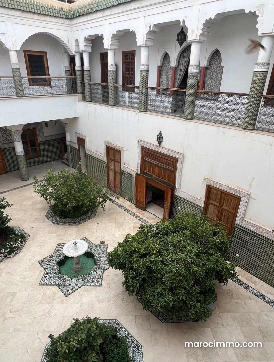 فيلا فاخرة للبيع بحي إيفرنَاج في مراكش — مراكش