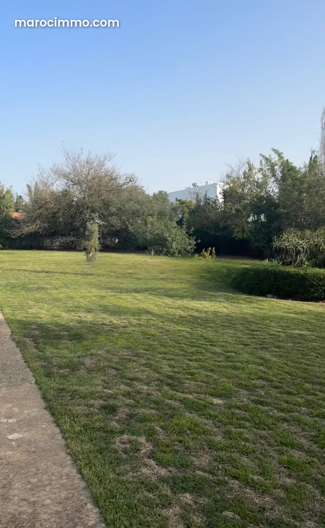 Terrain 10 420 m² à vendre, Souissi, Rabat — Rabat