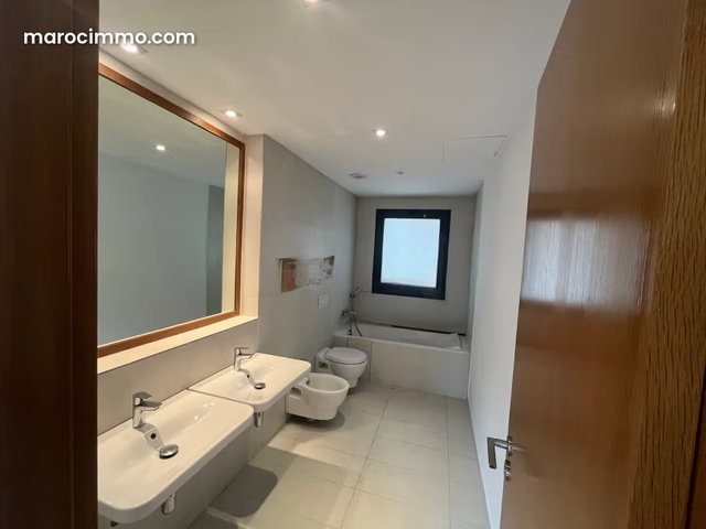 Triplex T5 of 230m2 – 4 bedrooms – large terrace — 5
