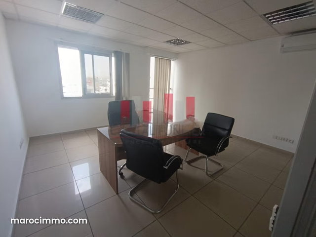 Plateau bureau de 98m2 à la location immeuble pro Bd Zerktouni — 3