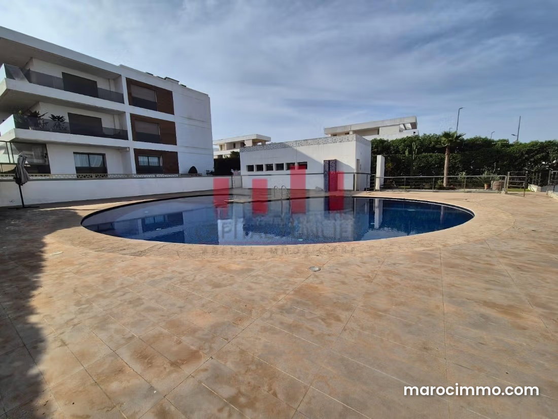 Appartement neuf avec terrasse et piscine à Dar Bouazza — Dar Bouazza