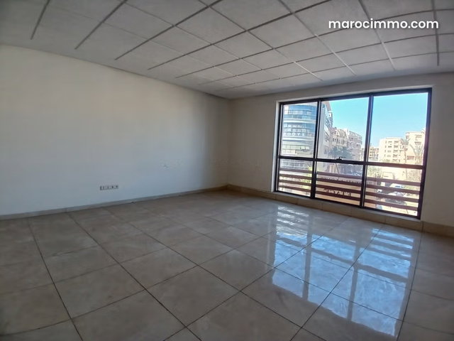 Location plateau bureau de 78m² à guéliz — 2