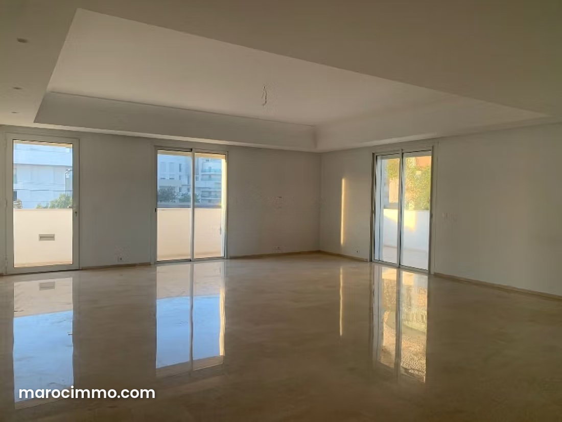 شقة رحبة للإيجار في Casablanca Finance City بالدار البيضاء — الدار البيضاء
