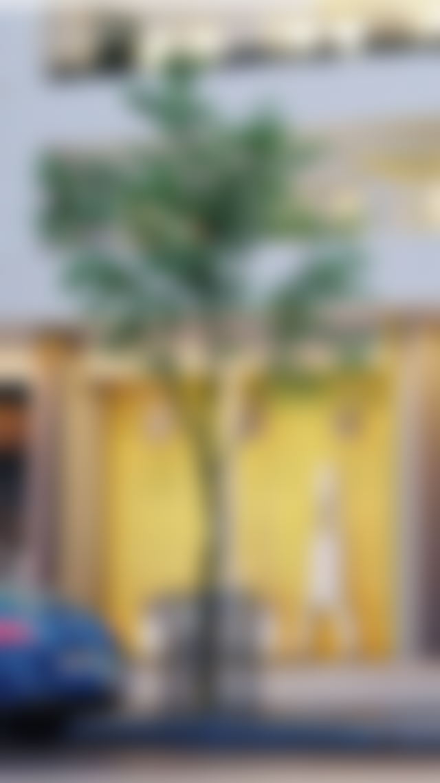 محل تجاري بارز للإيجار بحي الحسني في الدار البيضاء — الدار البيضاء