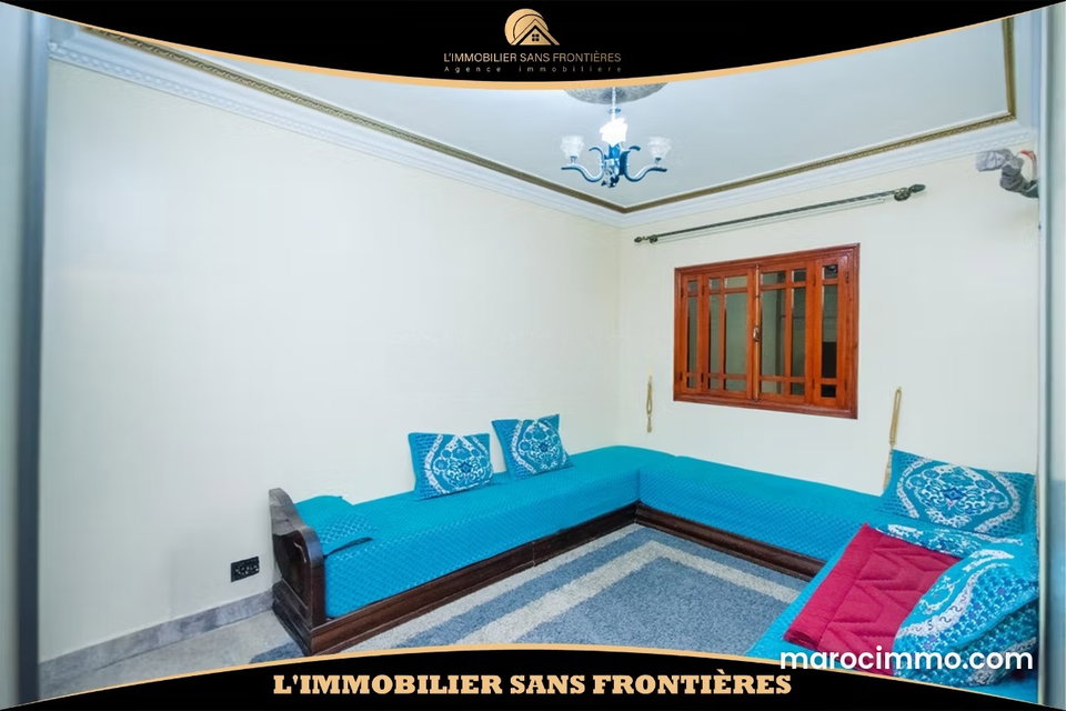 Immeuble commercial à Al Massar, R2 2 locaux commerciaux, Marrakech: à vendre