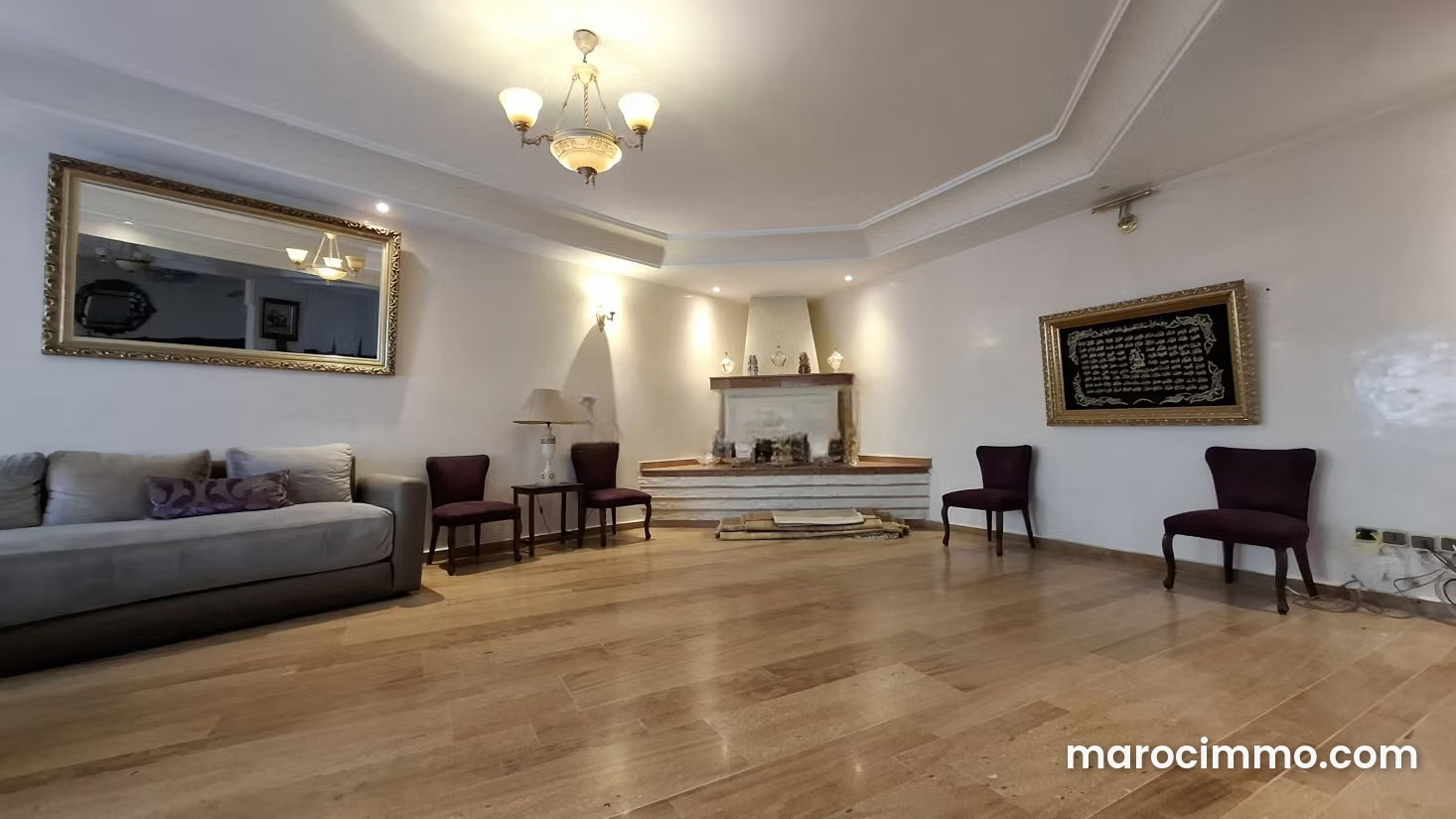 250 sqm apartment for sale in Mers Sultan, Casablanca — Casablanca