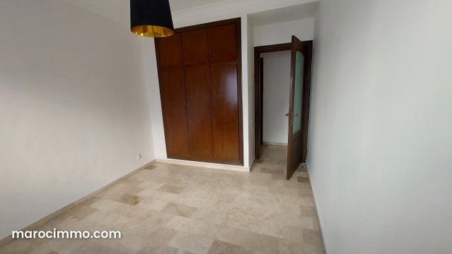 Appartement à Louer de 156.0 m² à Casablanca, Maarif — 4